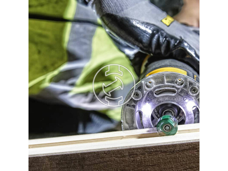 DCW604P2 dewalt_dcw604p2_18v_xr_8mm_plungefixed_router_50ah_kit_4