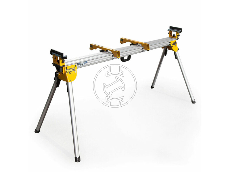 DE7023 dewalt_de7023_univerzalis_gerfuresz_allvany_0