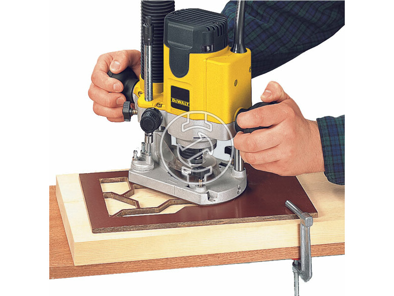 DW622K dewalt_dw622k_1400_w_os_kozepes_felsomarogep_3