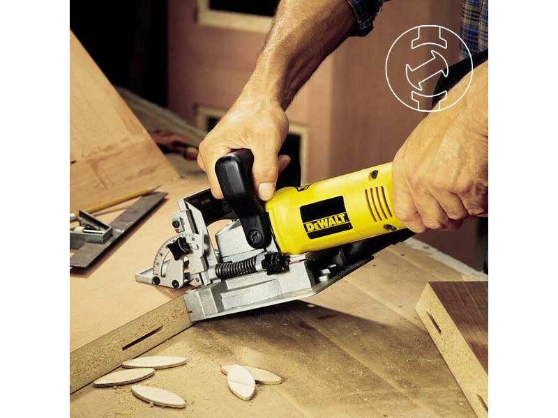 DeWalt DW682K-QS