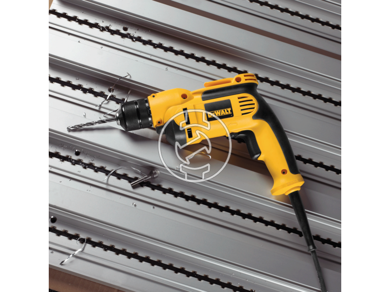 DWD112S dewalt_dwd112s_furogep_utomu_nelkul_701w_10mm_gyorst_1