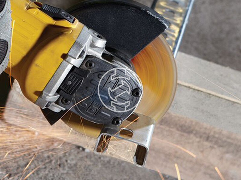 DeWalt DWE4156KD-QS elektromos sarokcsiszoló