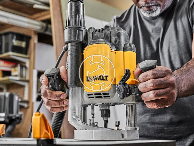 DeWalt DWE625KT-QS 2000W elektromos felsőmaró