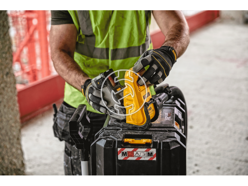 DWH079D dewalt_dwh079d_dust_box_evacuator_4