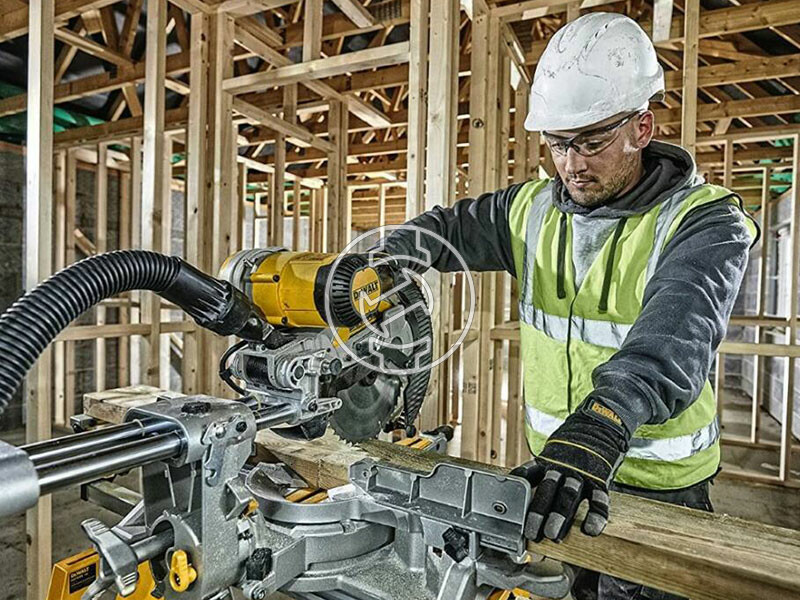 DeWalt DWS727-QS elektromos gérvágó