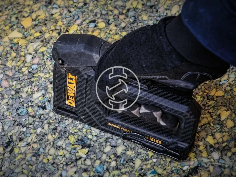 Kép: DeWalt Kezi tuzogep szenszalas kompozit haz_4.webp