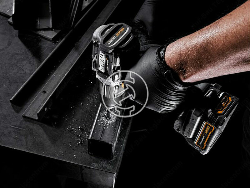 DeWalt McLaren DCD85ME2GT-QW akkus ütvefúró-csavarozó 2x1,7Ah, TSTAK