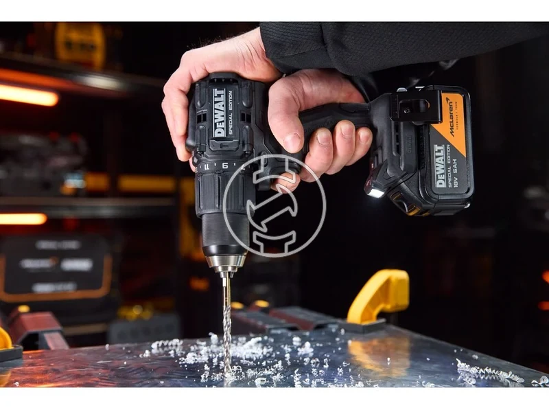 Kép: DEWALT X MCLAREN 18V XR COMBI DRILL_10.webp