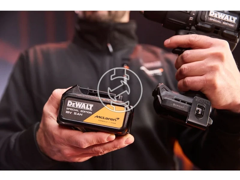 Kép: DEWALT X MCLAREN 18V XR COMBI DRILL VALUE ADDED KIT - WITH 2X 5AH BATTERY CHARGER 32PC BIT SET 5M TOUGHSERIES TAPE AND TSTAK MID KITBOX. BASED OFF OF THE DCZ100P2T BUT WITH DCD86M_10.webp