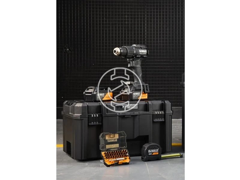 Kép: DEWALT X MCLAREN 18V XR COMBI DRILL VALUE ADDED KIT - WITH 2X 5AH BATTERY CHARGER 32PC BIT SET 5M TOUGHSERIES TAPE AND TSTAK MID KITBOX. BASED OFF OF THE DCZ100P2T BUT WITH DCD86M_13.webp