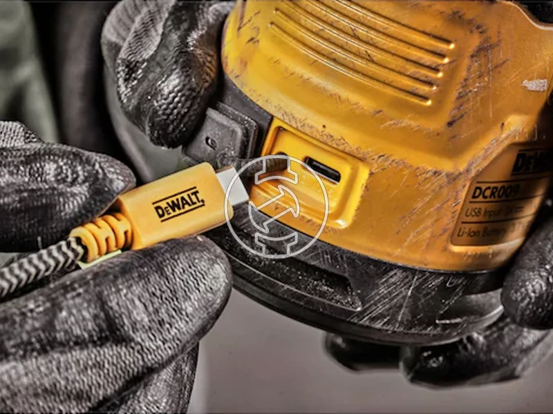 DeWalt DCL182-XJ akkus zseblámpa