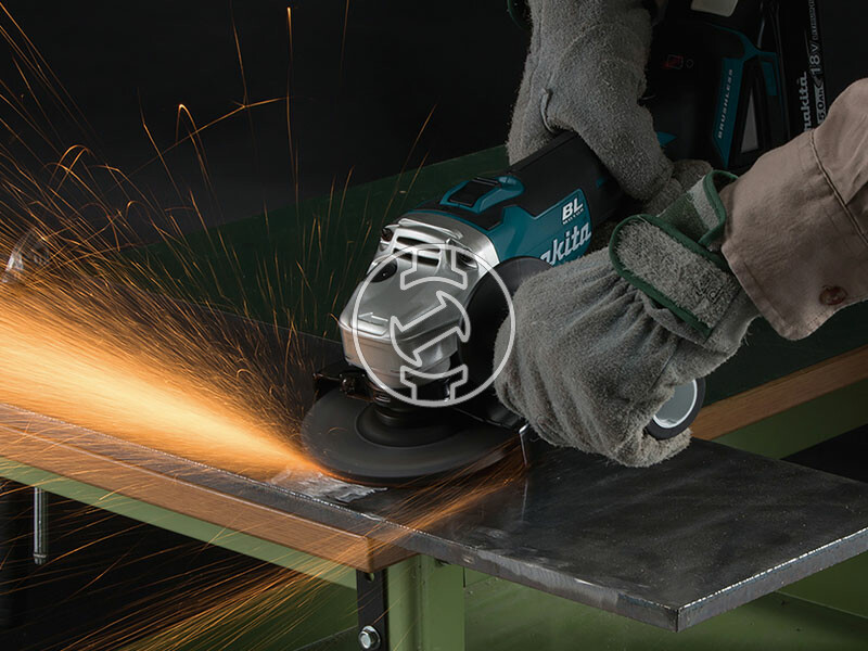 Makita DGA506RTJ akkus sarokcsiszoló