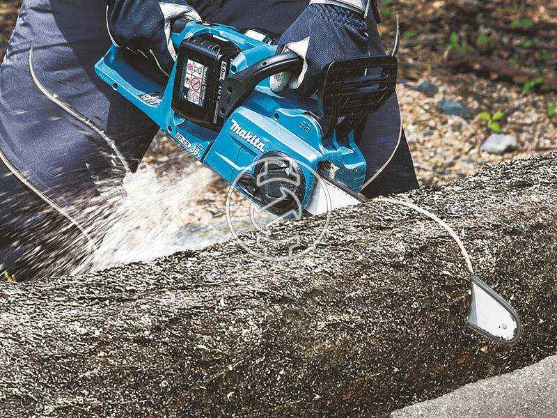 Makita DUC353PT2 akkus láncfűrész