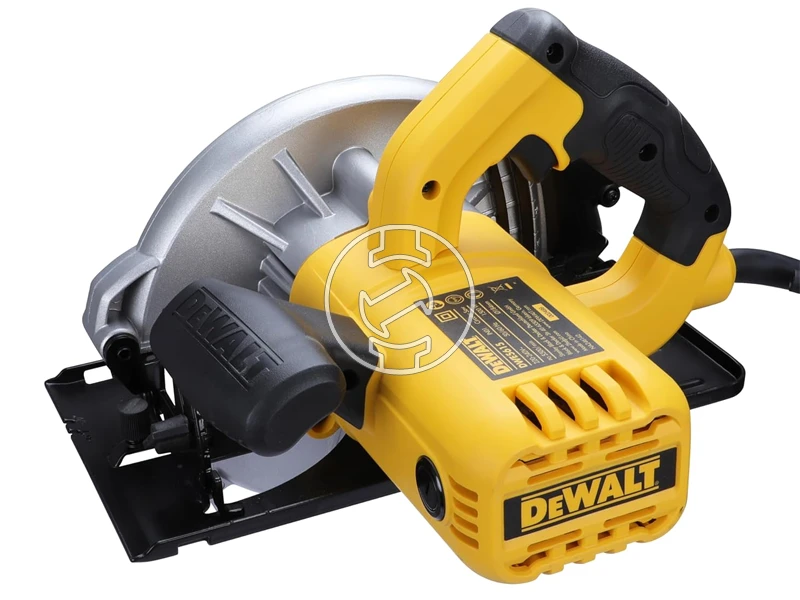 DeWalt DWE5615 elektromos körfűrész