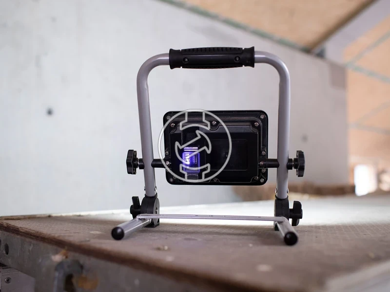 Kép: EL 2400 MA mobil akkus munkalampa 2400lm IP54 30W.webp