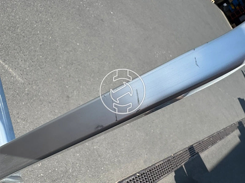 Ztrust HL0104 háztartási dobogós létra (értékcsökkent)