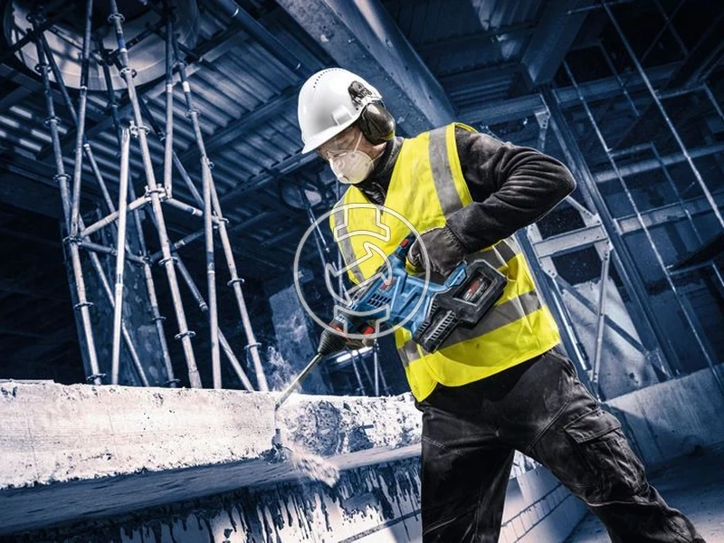 Kép: EXBH18V-32F furokalapacs akku es tolto nelkul kartondobozban.webp