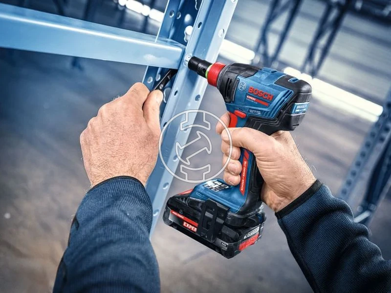 Kép: EXDX18V-210 akkus utvecsavarozo akku es tolto nelkul L-Boxx-ban.webp