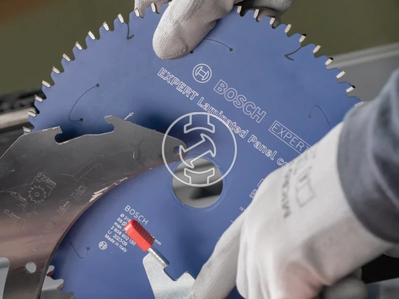 Kép: Expert for Laminated Panel korfureszlap akkumulatoros korfureszekhez.webp