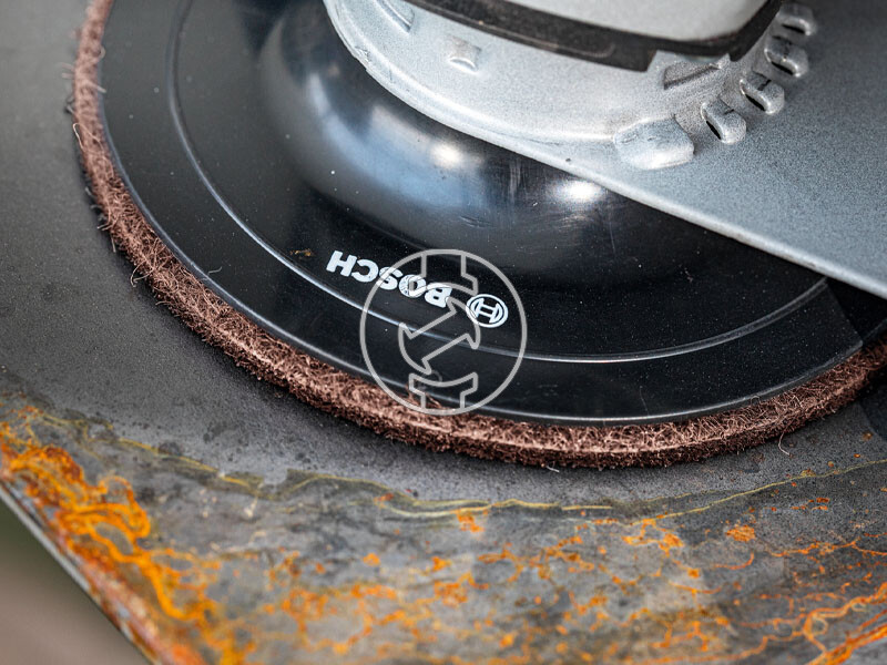 EXPERT Tépőzáras csiszolófilc korong rozsdamentes acélhoz és színes fémhez, 150 mm, rendkívül puha,