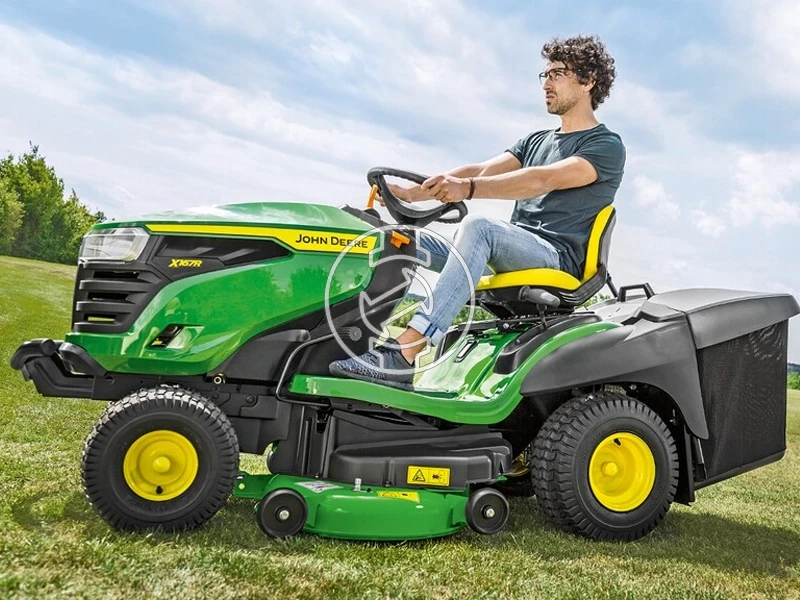 John Deere X167R benzinmotoros fűnyíró traktor