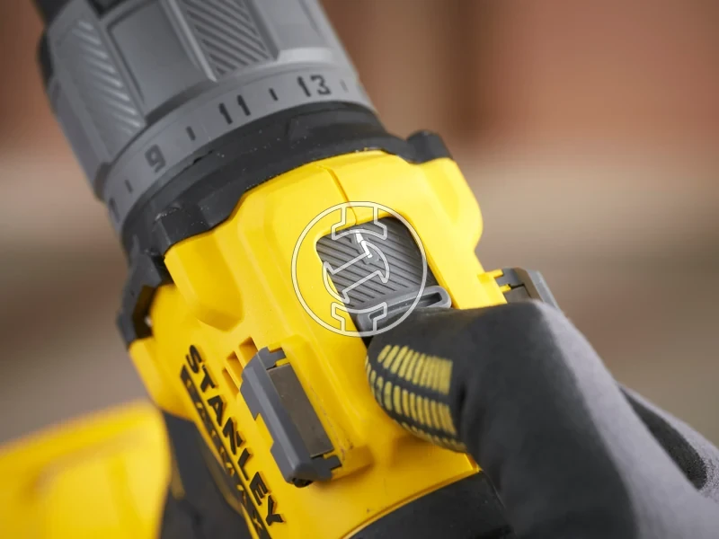 Kép: FATMAX 18V utvefuro akkumulator es tolto nelkul.webp