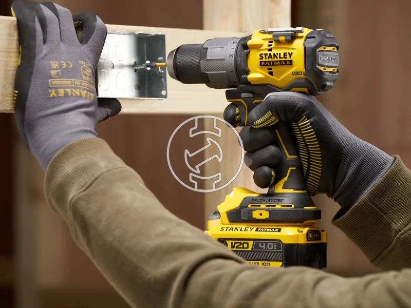 Kép: FATMAX 18V utvefuro akkumulator es tolto nelkul.webp