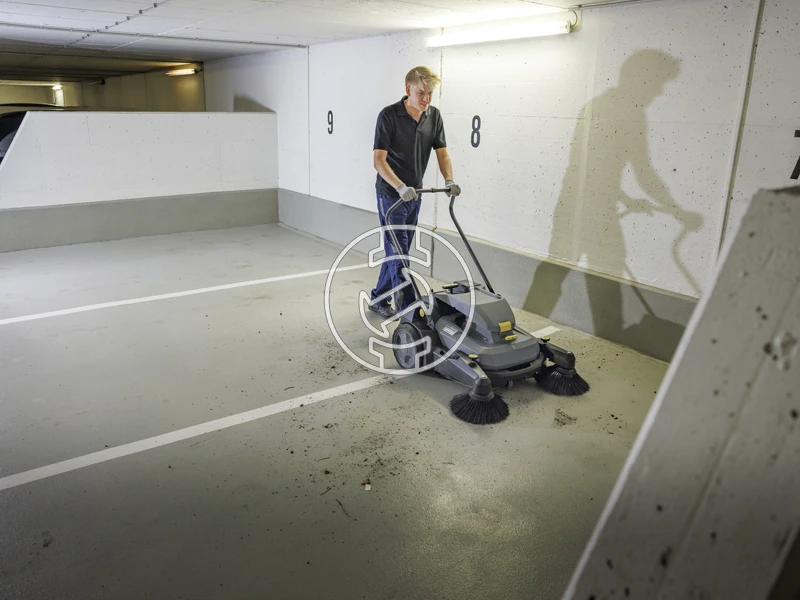 Karcher KM 70/25 C BP 2SB akkus seprőgép