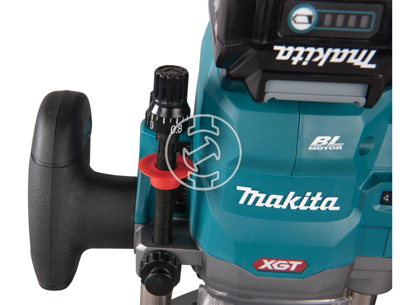Makita RP001GZ akkus felsőmaró