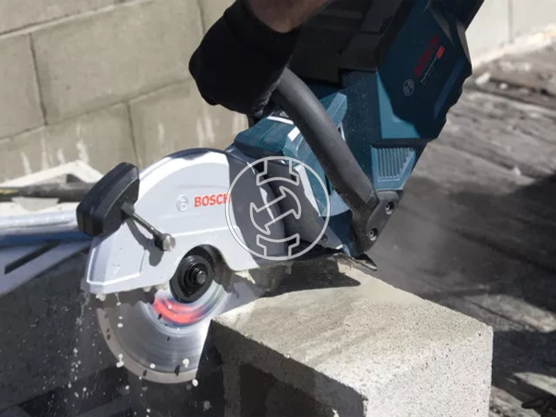 Bosch GCS 18V-230 akkus kézi gyorsdaraboló