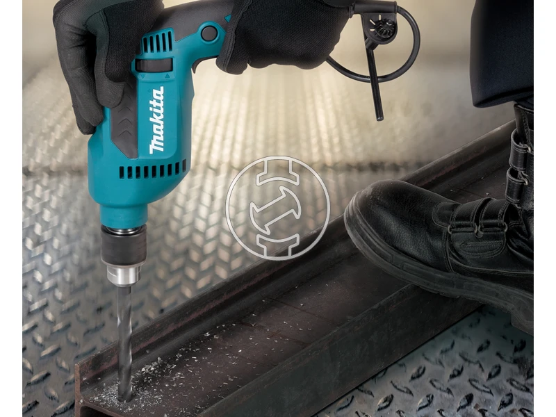 Makita DP4020 elektromos fúrógép tokmányos