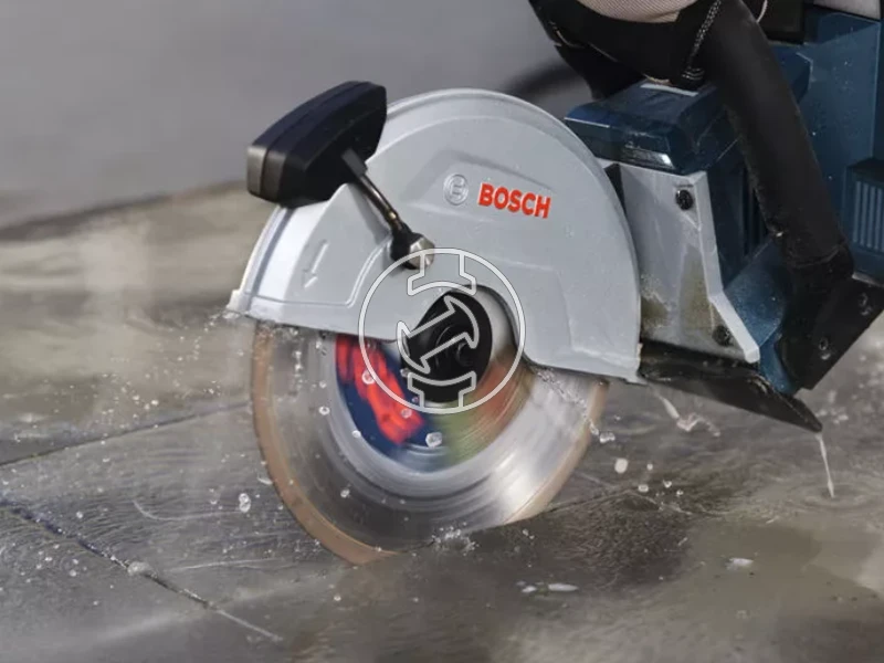 Bosch GCS 18V-230 akkus kézi gyorsdaraboló