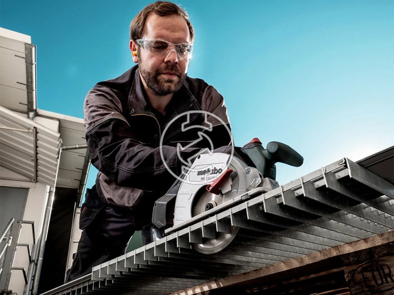 Metabo MKS 18 LTX BL 58 akkus fémvágó körfűrész