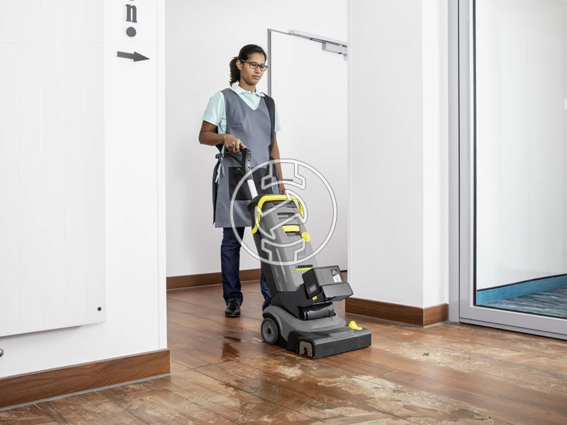 Karcher BR 30/4 C Bp akkus padlótisztító