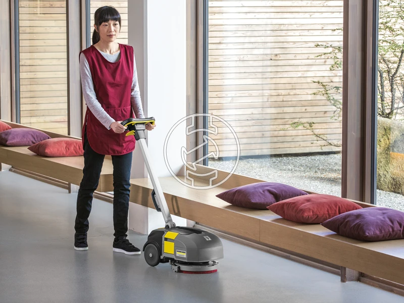 Karcher BD 30/4 C Bp Pack akkus padlótisztító