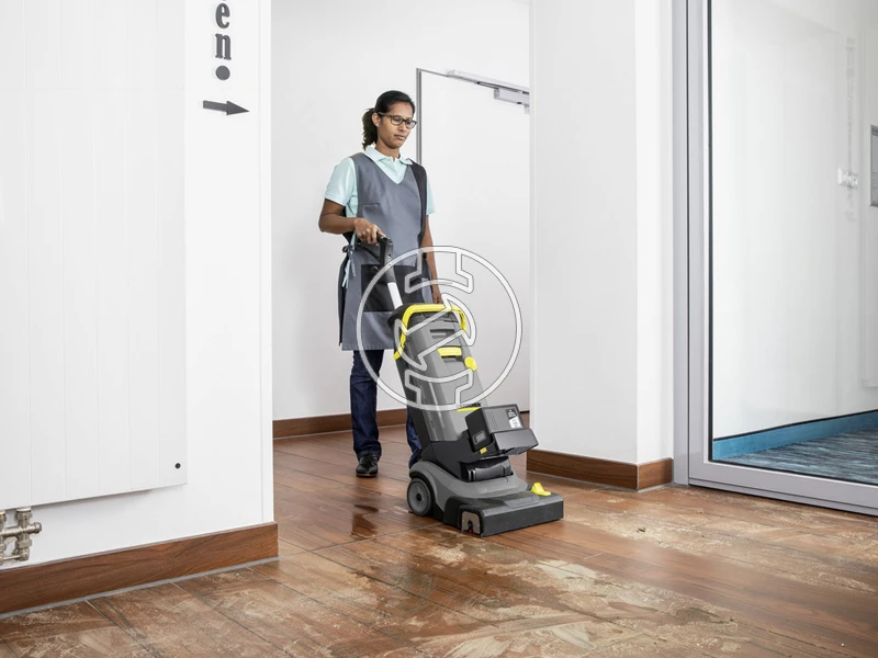 Karcher BR 30/4 C Bp Pack akkus padlótisztító