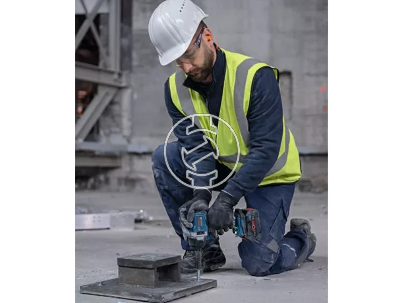 Bosch GDS 18V-750 C akkus ütvecsavarozó BT, L-Boxx