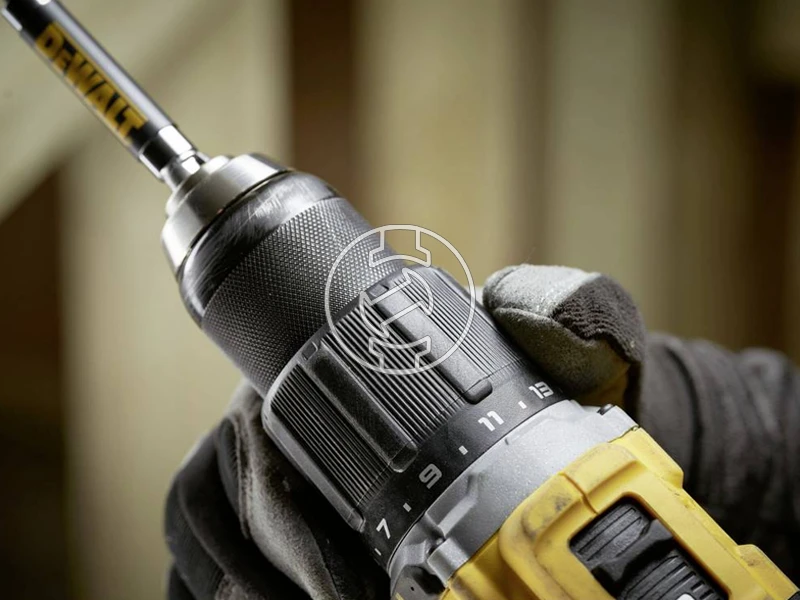 DeWalt DCD799D2T akkus fúrócsavarozó tokmányos