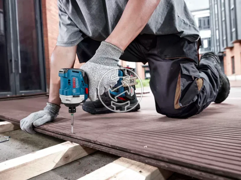 Bosch GDR 18V-215 akkus ütvecsavarozó bitbefogással 2x2Ah, GAL 18V-20, koffer