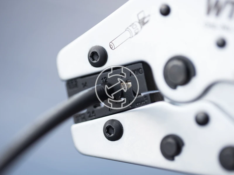 Wiha SB Professional electric krimpelő fogó 2,5 - 6 mm2