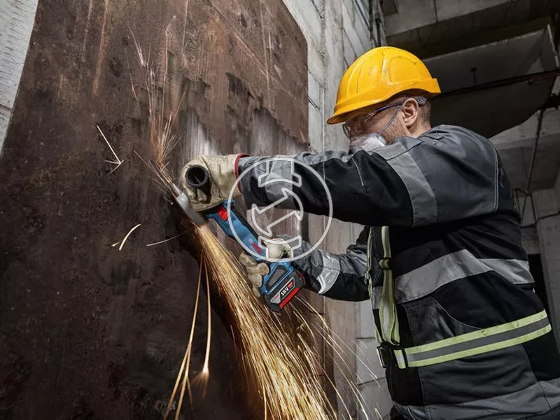 Bosch GWS 18V-11 S akkus sarokcsiszoló 2x5Ah, GAL 1880, L-Boxx