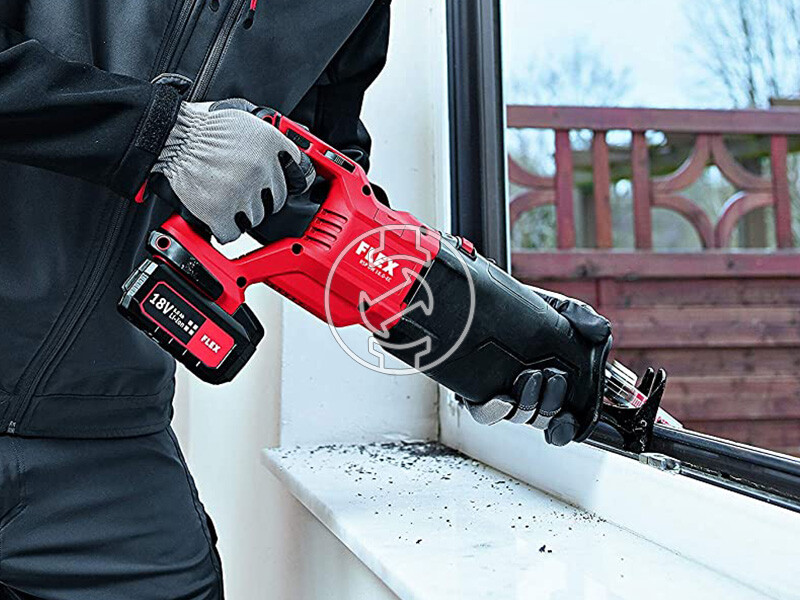 Flex RSP DW 18.0EC C akkus orrfűrész kartondobozban