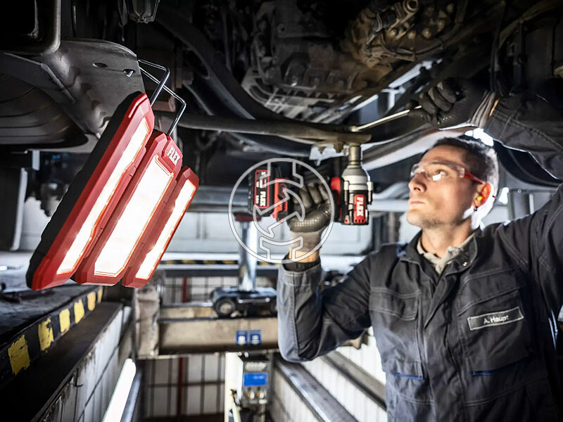 Flex TL 4000 18.0/230 akkus és hálózati térmegvilágító lámpa