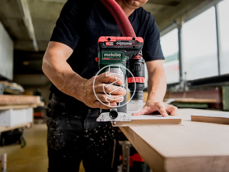 Kép: FMV 18 LTX BL 8 Akkus Elmaro mB.webp