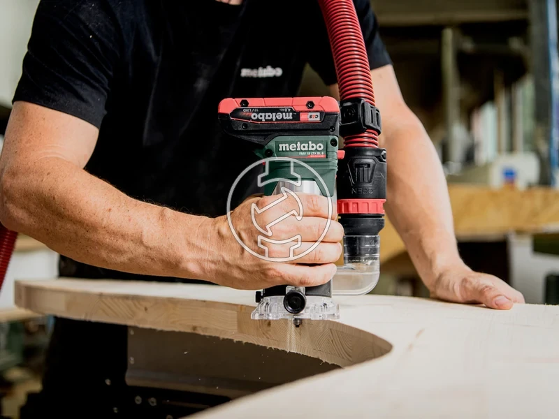 Kép: FMV 18 LTX BL 8 Akkus Elmaro mB.webp