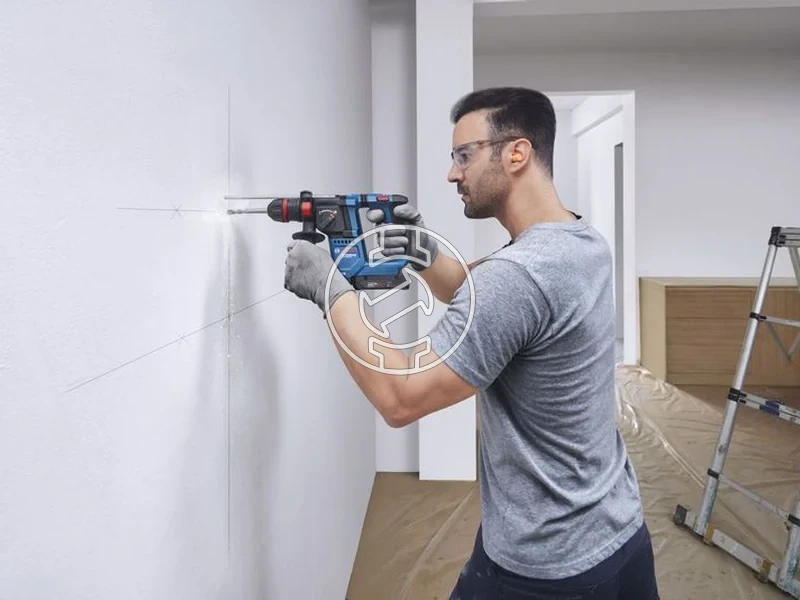 Kép: GBH 18V-18 X Akkus furokalapacs akku es tolto nelkul kartondobozban.webp