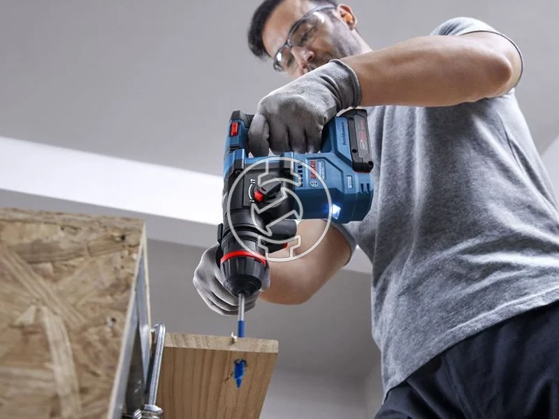 Kép: GBH 18V-18 X Akkus furokalapacs akku es tolto nelkul LBoxx-ban.webp