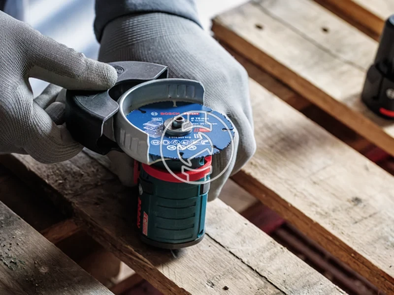 Kép: GBH 18V-18 X Akkus furokalapacs GDE 24 porelszivo adapterrel 2x20Ah akkuval es GAL 18V-20 toltovel LBoxx-ban.webp