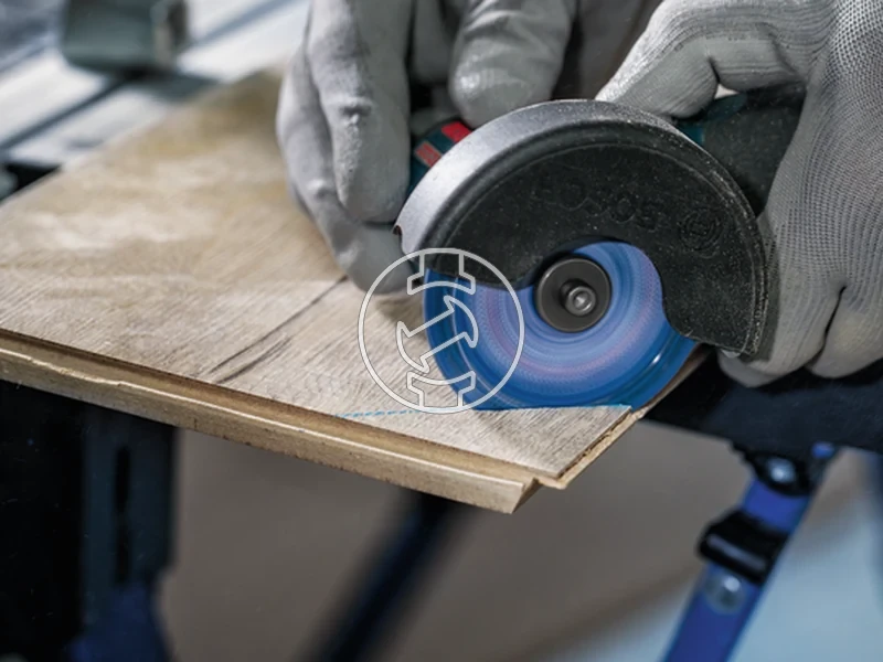 Kép: GBH 18V-18 X Akkus furokalapacs GDE 24 porelszivo adapterrel 2x20Ah akkuval es GAL 18V-20 toltovel LBoxx-ban.webp