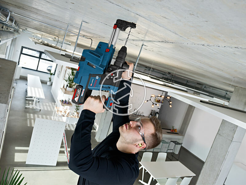 Bosch GBH 18V-26 + GDX 18V-200 C + GWS 18V-10 akkus fúrókalapács